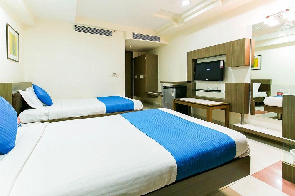 Fabhotel Amrit Residency 3*
